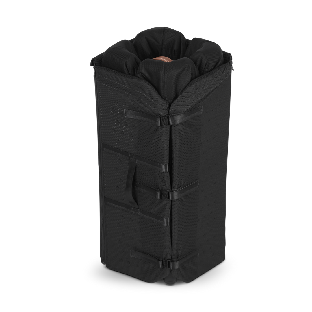 UPPAbaby Jake (black/charcoal) port a cot or travel cot for babies and toddlers.