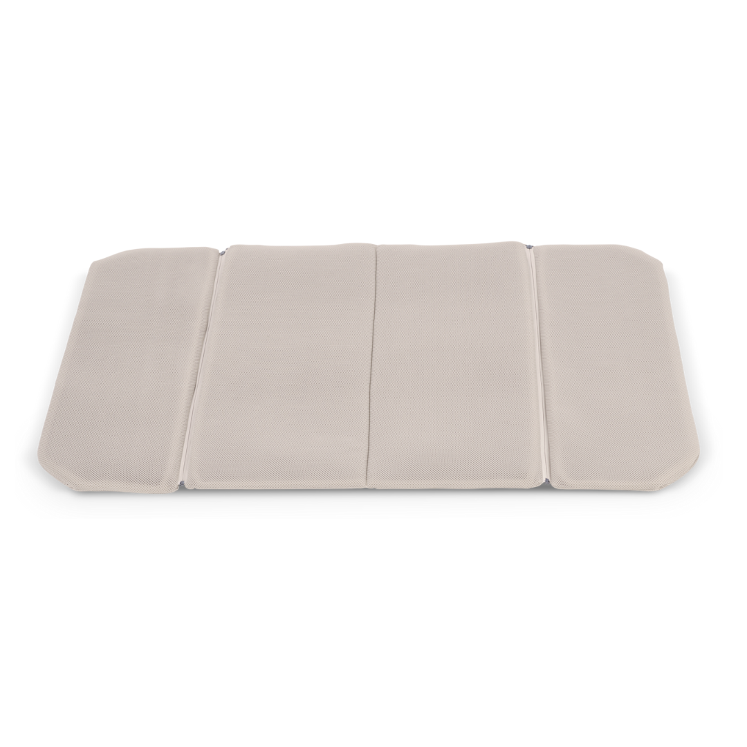 UPPAbaby Remi Port a Cot Charlie Sand/Cream Coloured Fabric.