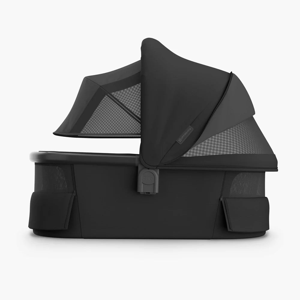 UPPAbaby V3 Bassinet side