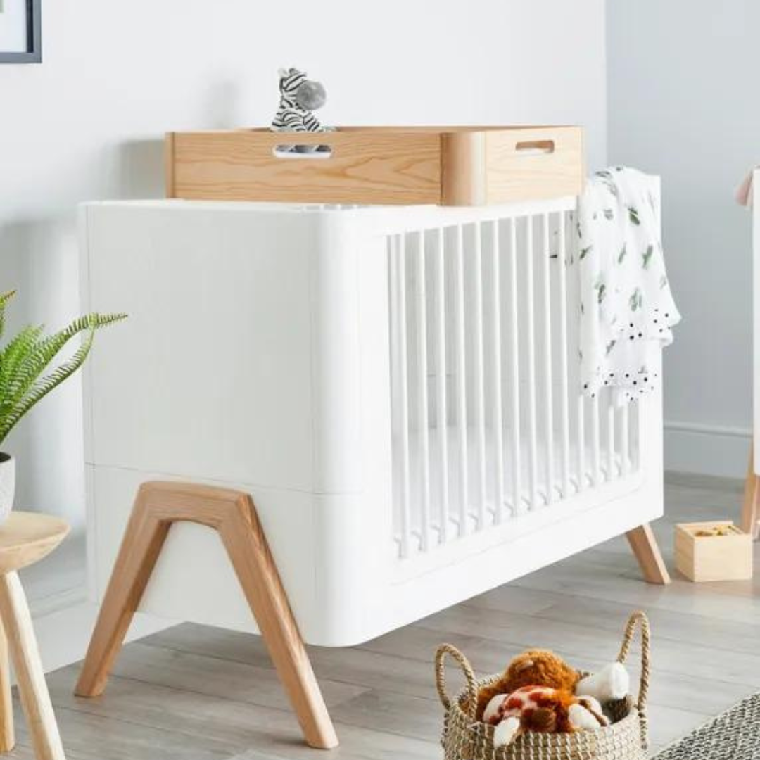 Gaia Hera Cot Bed Scandi White/Natural